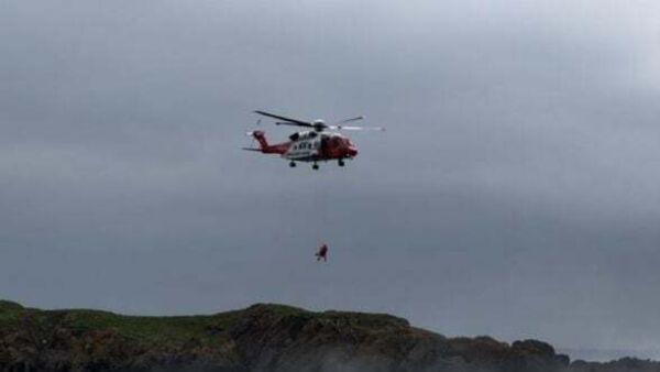 Family rescued off North Dublin coast after boat ends up on the rocks