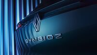 Renault reveals new C-segment hybrid 