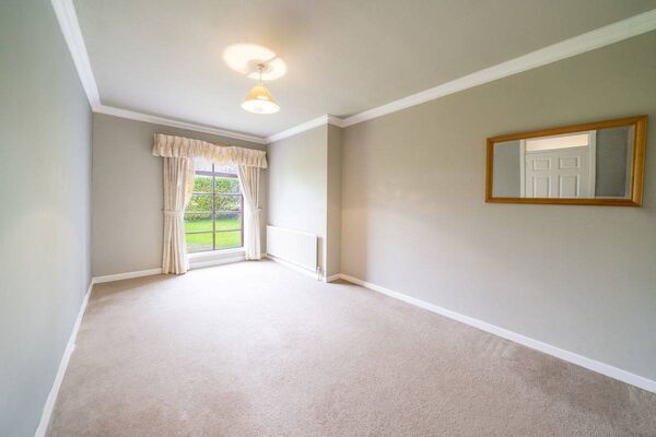 Another very bright and spacious bedroom Another very bright and spacious bedroom