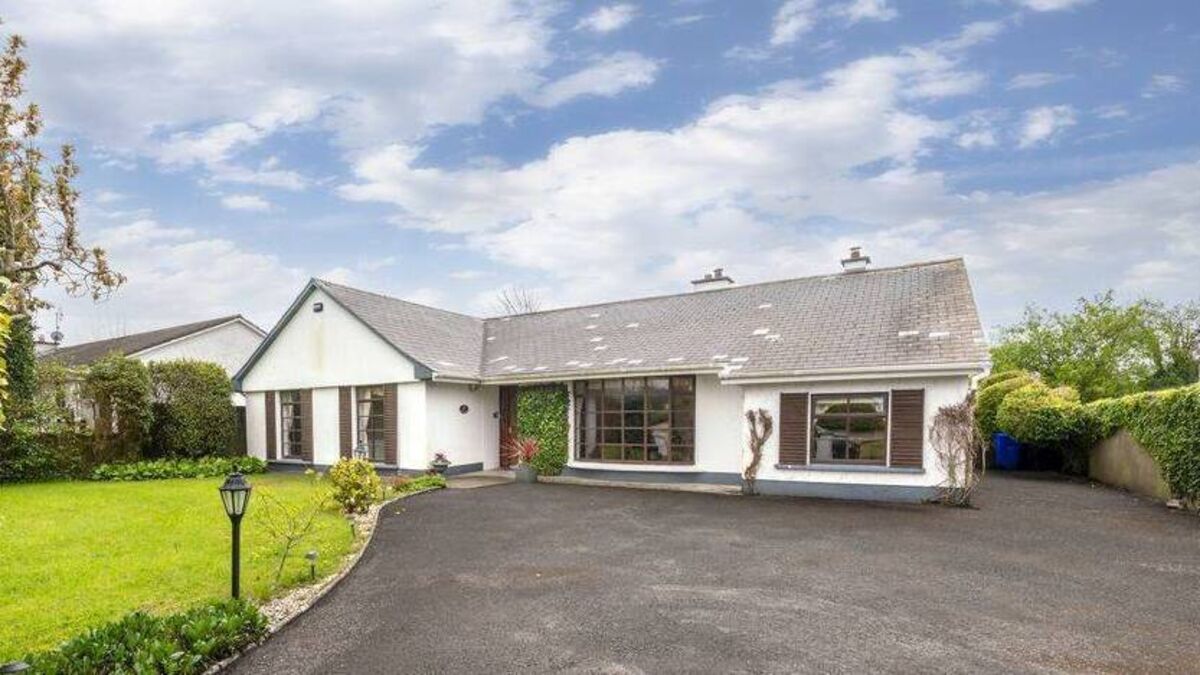 Spacious and stunning Mayo property in prime  location hits the market