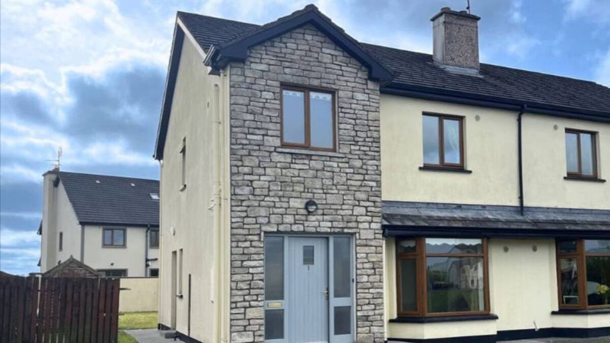 Property watch: Well-presented semi-detached on the market in Mayo for €190,000