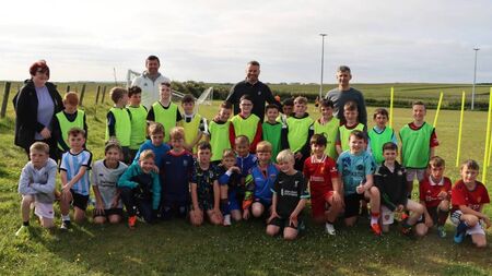 Republic of Ireland legend pays visit to Mayo soccer club