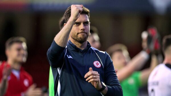 Super Rovers stun league leaders