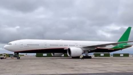 Boeing 777. Screenshot from: Ireland West Airport Knock - Facebook