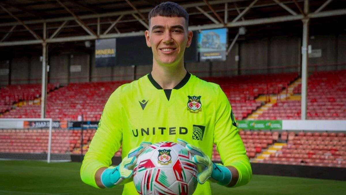 'Great opportunity' - Wrexham's Mayo goalkeeper makes loan move