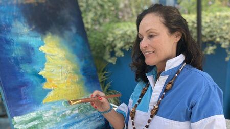 Artist loses her life in tragic accident