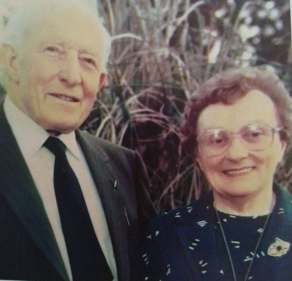 Tom and Ellen Diamond. The Erris natives became next door neighbours in Gibbstown and went on to marry and have 10 children. Tom and Ellen Diamond. The Erris natives became next door neighbours in Gibbstown and went on to marry and have 10 children.
