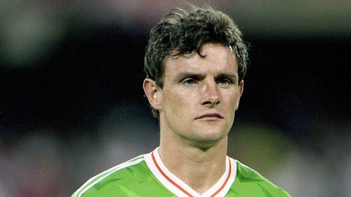 Irish sporting legend visits Mayo town pub