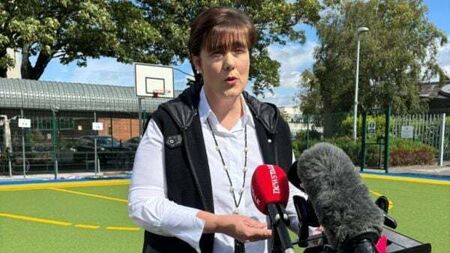 Parents needing to contact child at school can ring secretary ‘as in old days’