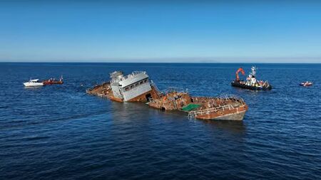 Watch: Incredible footage of MV Shingle's sinking in Killala Bay