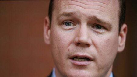 Committee seeks minutes of DUP minister’s meeting with group representing loyalist paramilitaries