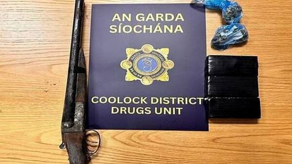 Man arrested after shotgun, €35,000 cocaine and cannabis found during search