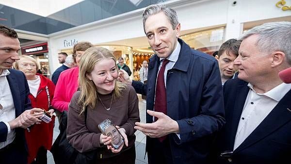 Fine Gael accused of ‘populist pandering’ as Harris sets out immigration policy