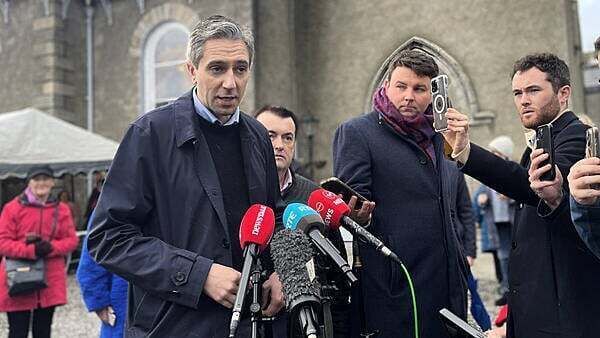 Harris says ‘all to play for’ in election despite Fine Gael polling slide