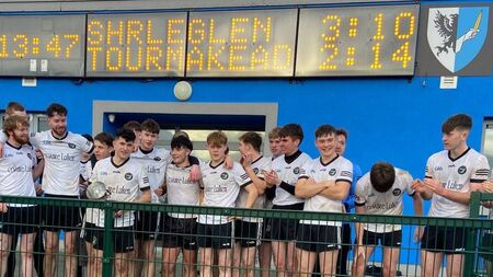 Tourmak’ rejoice in smash and grab title win