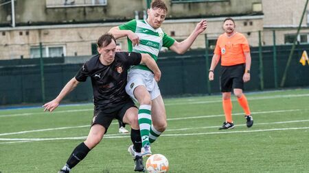 Celtic capitalise against 10-man Limerick hosts