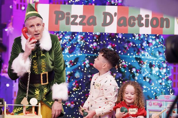 Toy demonstrators Naoise (4) and Oisin (11) Cullivan From Drogheda pictured with host Patrick Kielty on The Late Late Toy Show. Picture Andres Poveda Toy demonstrators Naoise (4) and Oisin (11) Cullivan From Drogheda pictured with host Patrick Kielty on The Late Late Toy Show. Picture Andres Poveda