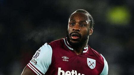 West Ham confirm Michail Antonio involved in road traffic accident