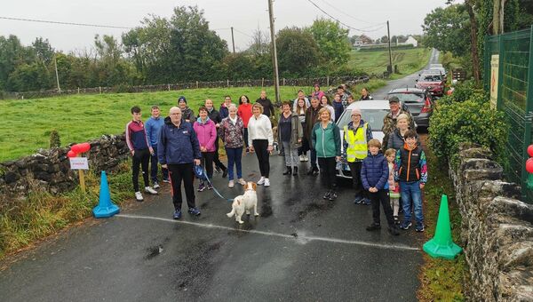 A section of the large turnout for the 2023 Roxboro Community Walk organised by Roxboro Defibrillator Committee. 