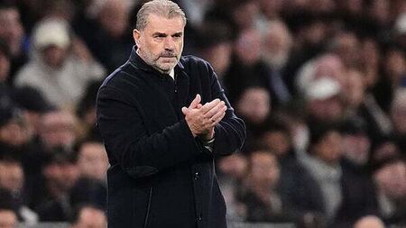 Tottenham complete signing of goalkeeper Antonin Kinsky