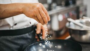 Popular Mayo town takeaway business closes its doors