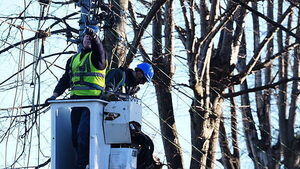 Storm Éowyn: Over 350,000 homes and businesses still without power