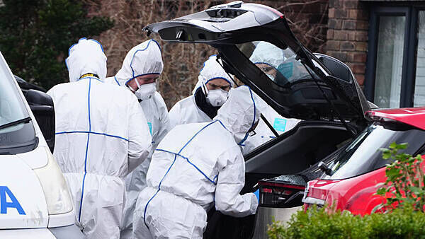 Body removed from Malahide scene while man held in custody