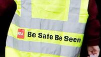 Calls to make hi-vis clothing mandatory for pedestrians and cyclists
