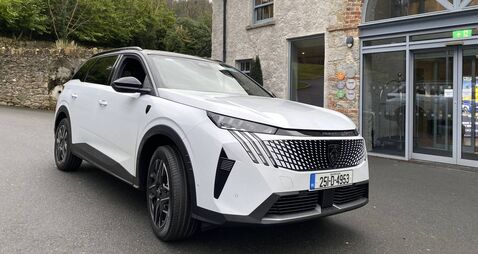 Peugeot introduces its new 5008