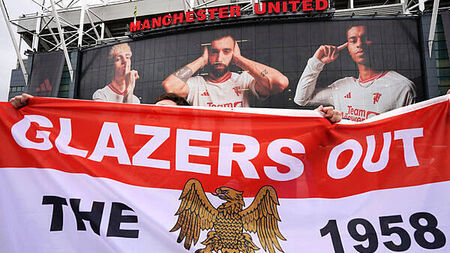 Man Utd fans urged to wear black at anti-Glazer protest as club ‘slowly dying’