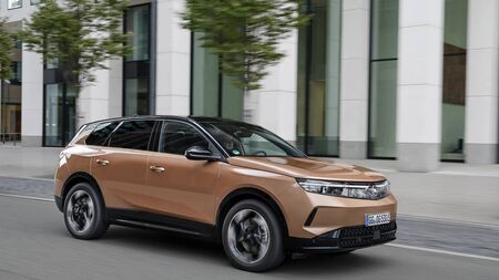 Opel's Grandland wins award for class-leading lighting