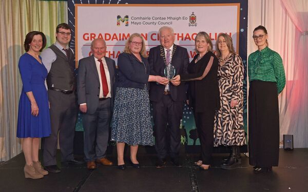 Pictured at the Cathaoirleach’s Awards 2024 being presented with their award by Cathaoirleach Cllr John O’Hara were the winners of the Contribution to Community Life Awards - Community Social Inclusion Project Award - Mayo Comhaltas Ceoltóirí Éireann. Pictures: Conor McKeown
