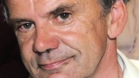 Money demands by murder accused were not evidence of psychosis - psychiatrist