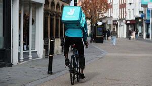 Deliveroo agrees €3.4bn takeover by US rival DoorDash Deliveroo agrees €3.4bn takeover by US rival DoorDash