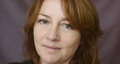 Top author to judge short story contest