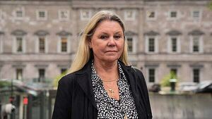 Woman whose husband is detained in Dubai meets with TDs and Senators Woman whose husband is detained in Dubai meets with TDs and Senators