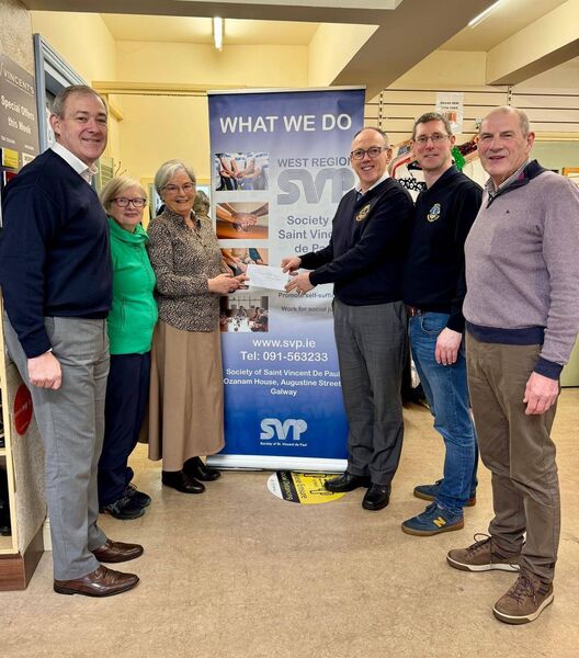 Members of Ballina Lions Club handing over the monetary proceeds from their annual Lions Food Appeal. All the food donated in SuperValu, Dunnes Stores and Tesco shops was delivered immediately to St Vincent de Paul Ballina for distribution to needy families in the locality. A very generous €3,500 was also collected, and this was also donated to St Vincent de Paul. Pictured are Lions members Henry Bourke, Ann Keane and Marian Flynn (St V de P), Joseph Gavin (President, Ballina Lions Club), Robert Doyle and Sean Campion. A big thank you to all who gave so generously to this very worthy cause. Members of Ballina Lions Club handing over the monetary proceeds from their annual Lions Food Appeal. All the food donated in SuperValu, Dunnes Stores and Tesco shops was delivered immediately to St Vincent de Paul Ballina for distribution to needy families in the locality. A very generous €3,500 was also collected, and this was also donated to St Vincent de Paul. Pictured are Lions members Henry Bourke, Ann Keane and Marian Flynn (St V de P), Joseph Gavin (President, Ballina Lions Club), Robert Doyle and Sean Campion. A big thank you to all who gave so generously to this very worthy cause.