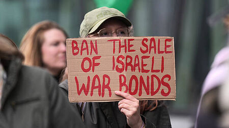 Government accused of ‘water-weak’ argument against Israeli war bonds Bill