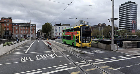Young man (24) held Algerian in headlock during stabbing on Dublin bridge, court told