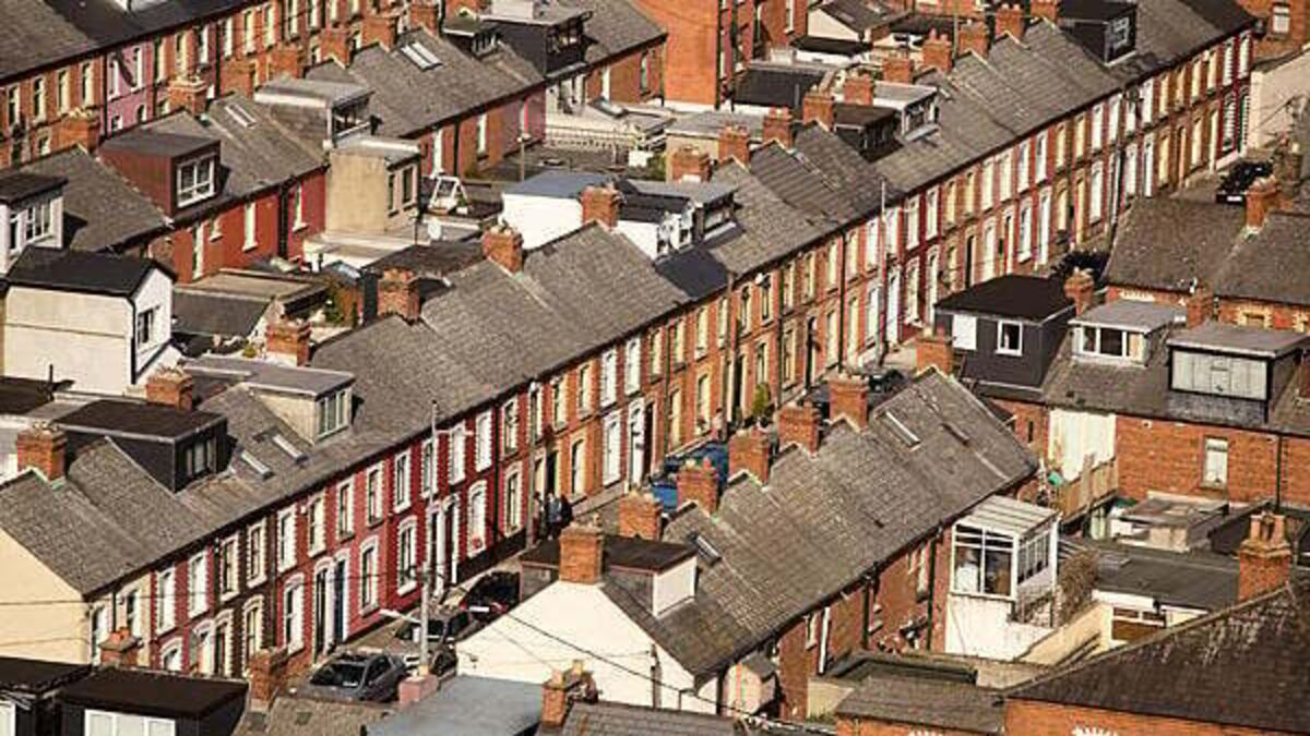 Annual house price growth slows slightly to 7.5%