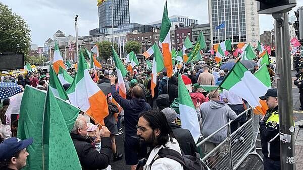Anti-racism and anti-immigration demonstrations held in Dublin city