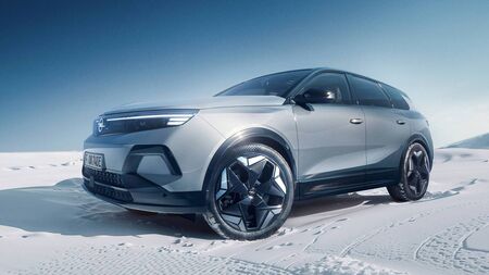 Opel reveals details of new Grandland EV