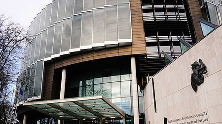 Gardaí tells murder accused him stabbing man to death in self defence does not make sense