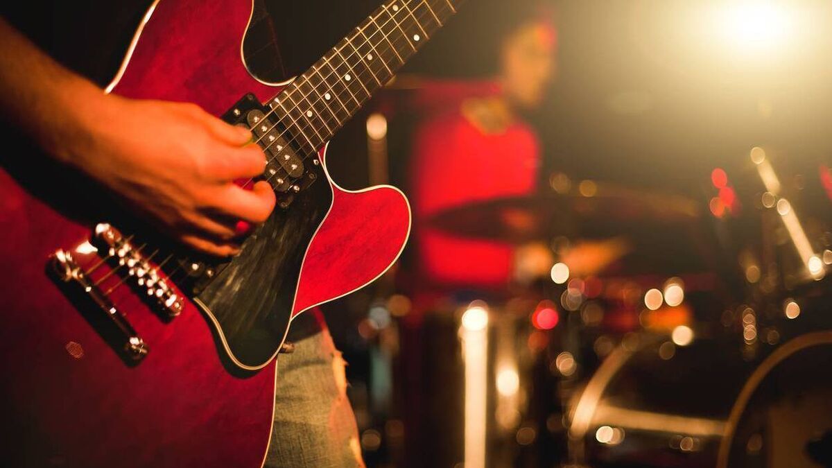 Popular tribute band to perform in Mayo town