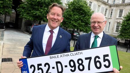 Green 'flash' plates for EVs are rolled out