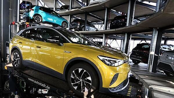 EVs and plug-in hybrids lead new car sales in July