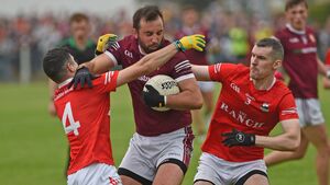 North and South split down the middle in thriller draw