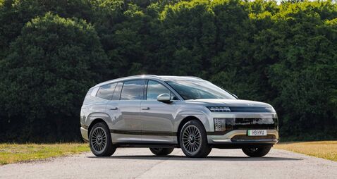 Hyundai introduces Ioniq 9 BEV 