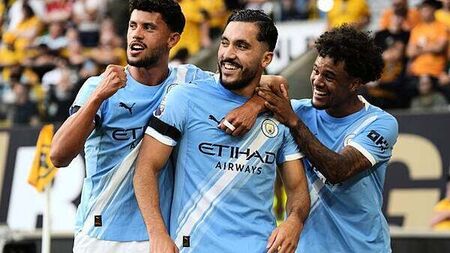 Manchester City begin title quest with convincing win against Wolves