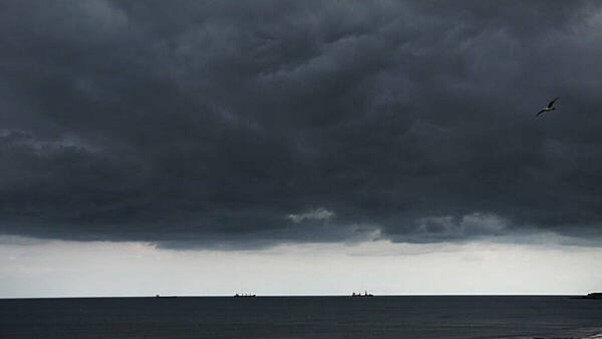 Thunderstorm warning issued for three counties